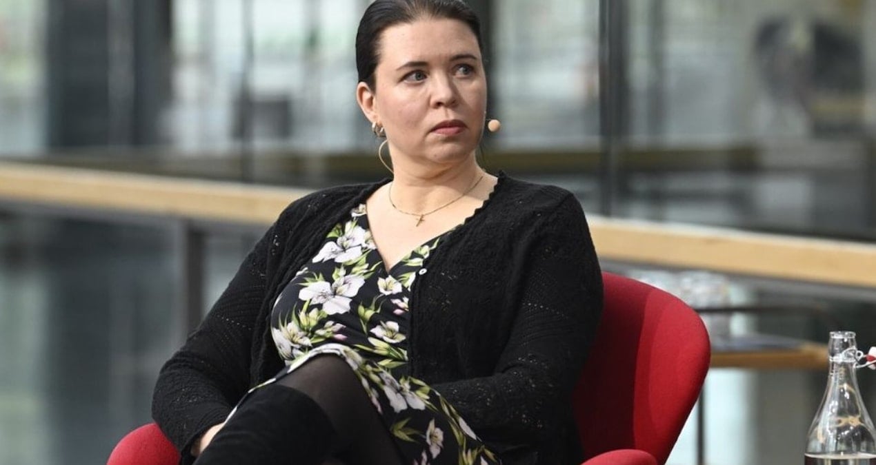 milletvekili 20 yil boyunca eskortluk yaptigini itiraf etti dJpXvH8g