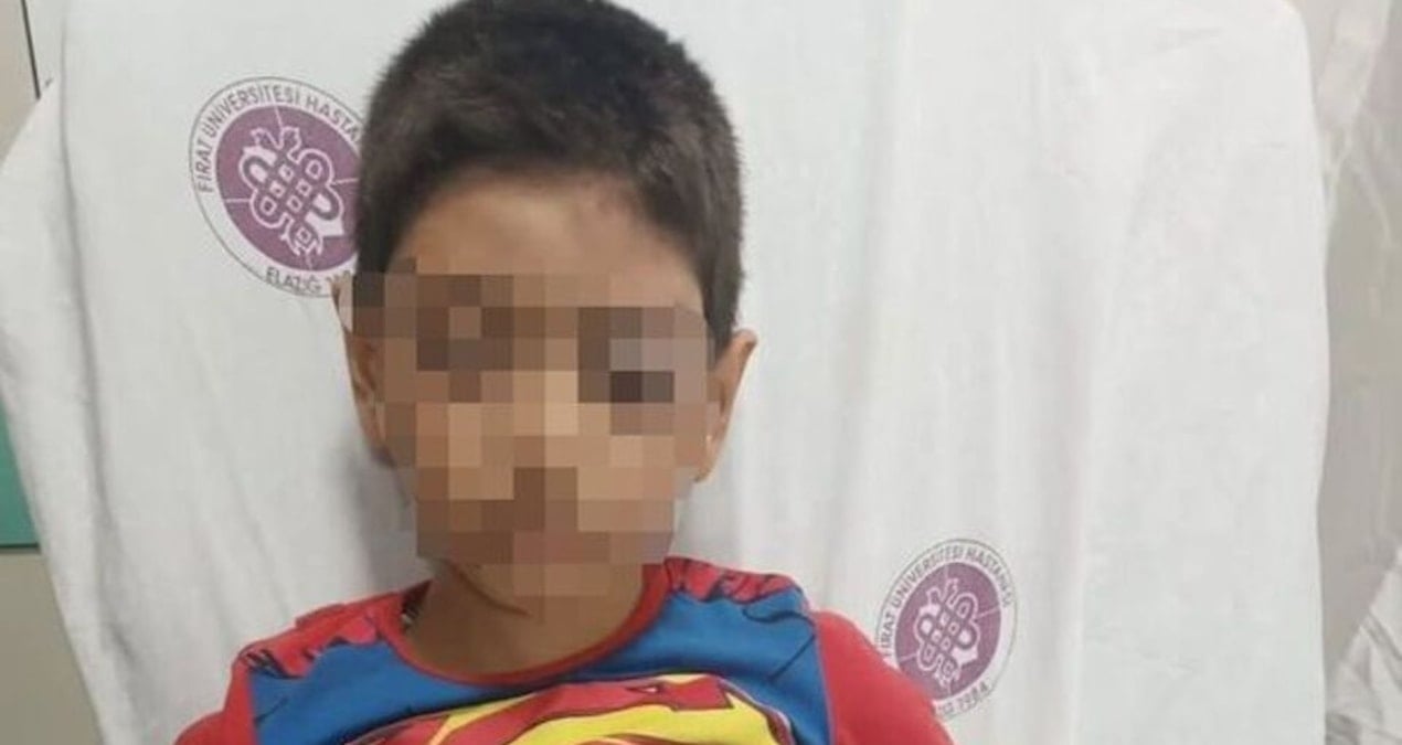 ogluyla tartisan cocuga fiziksel siddet uygulayan polis gorevinden uzaklastirildi NK2sjkvQ