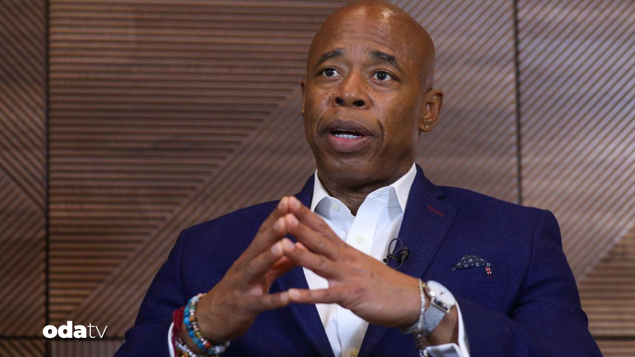 turk dostu baskan cekildi j1FDHnqR