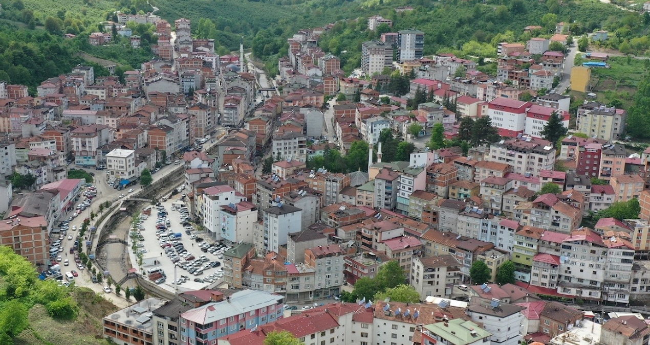 akpli-belediyeden-ilginc-tesvik-10-cocuk-yapana-araba-pk4gu6F4