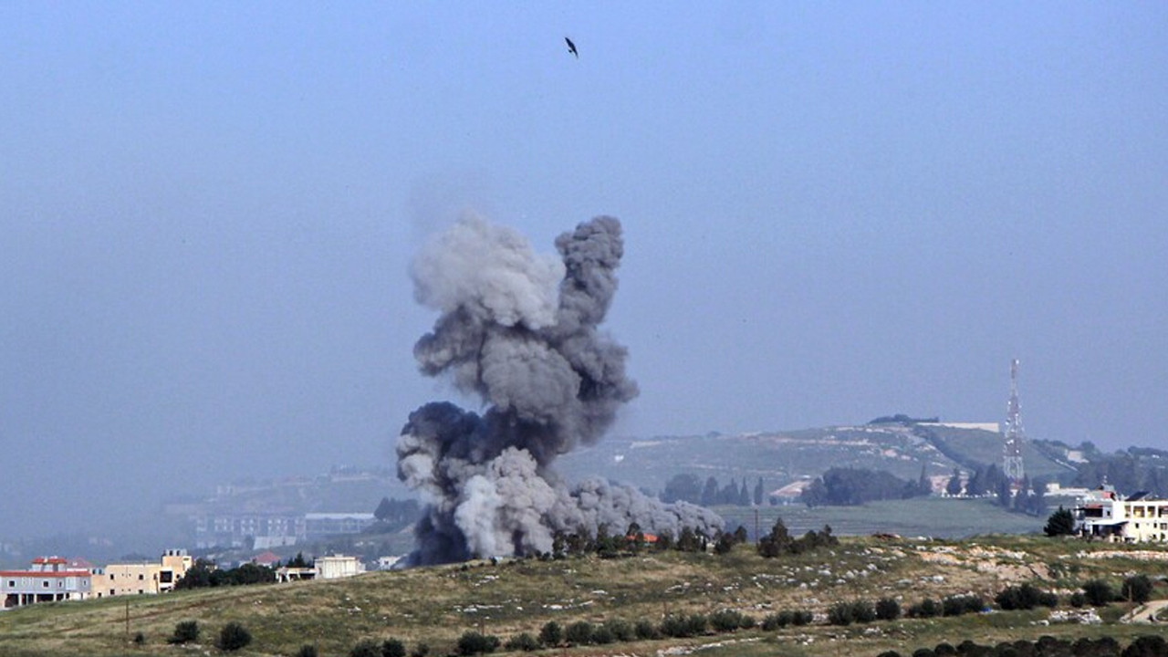 israil-lubnanda-bir-araca-daha-iha-saldirisi-duzenledi-1-kisi-oldu-xJKAymZk
