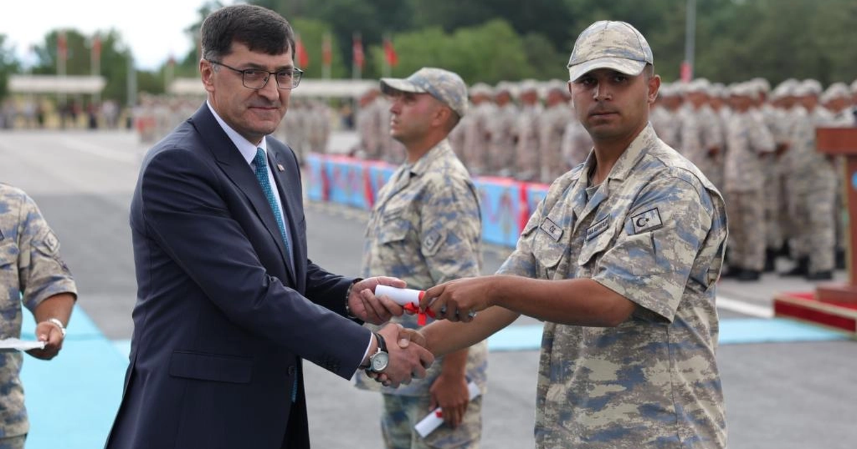 Kutahyada erler yemin toreniyle egitimini tamamladi WMfQ2Sgb
